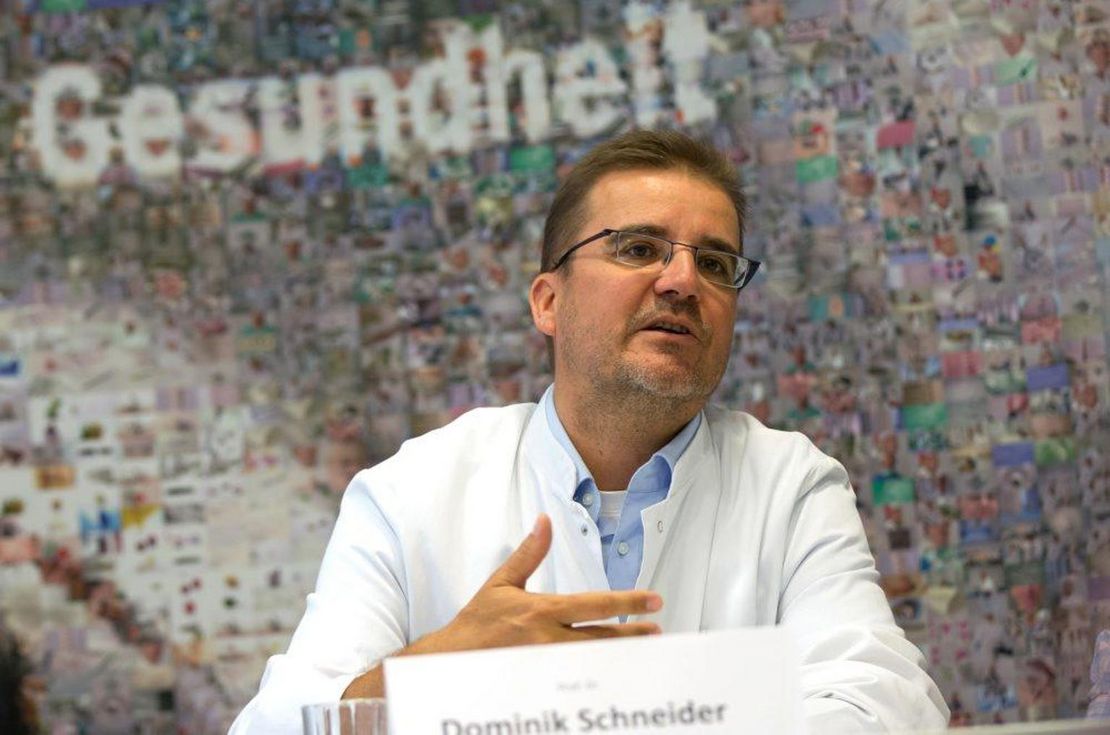 Klinikdirektor Prof. Dr.med. Dominik Schneider image-3588